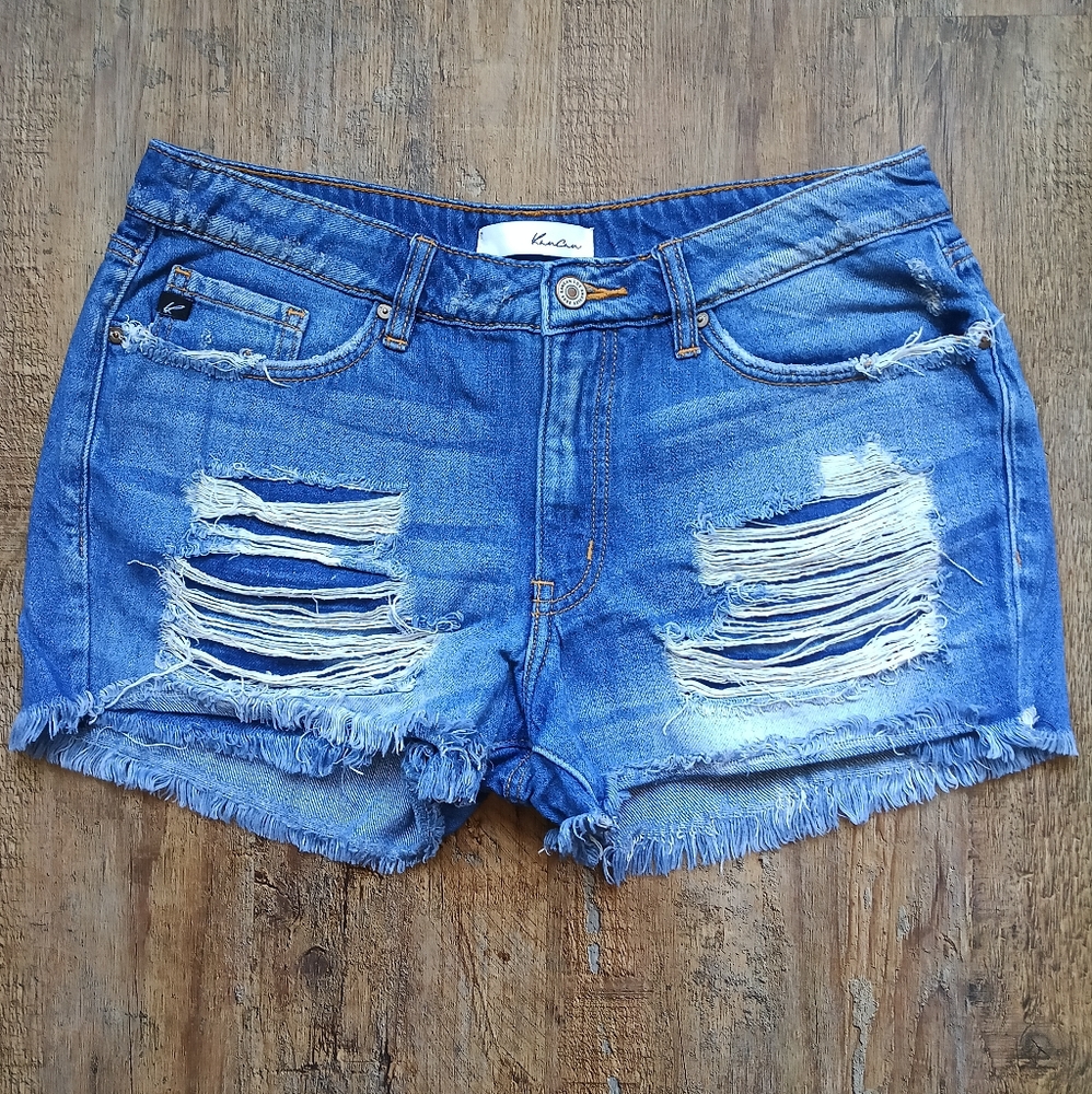 KanCan Blue Distressed Jean Shorts Size 9/28